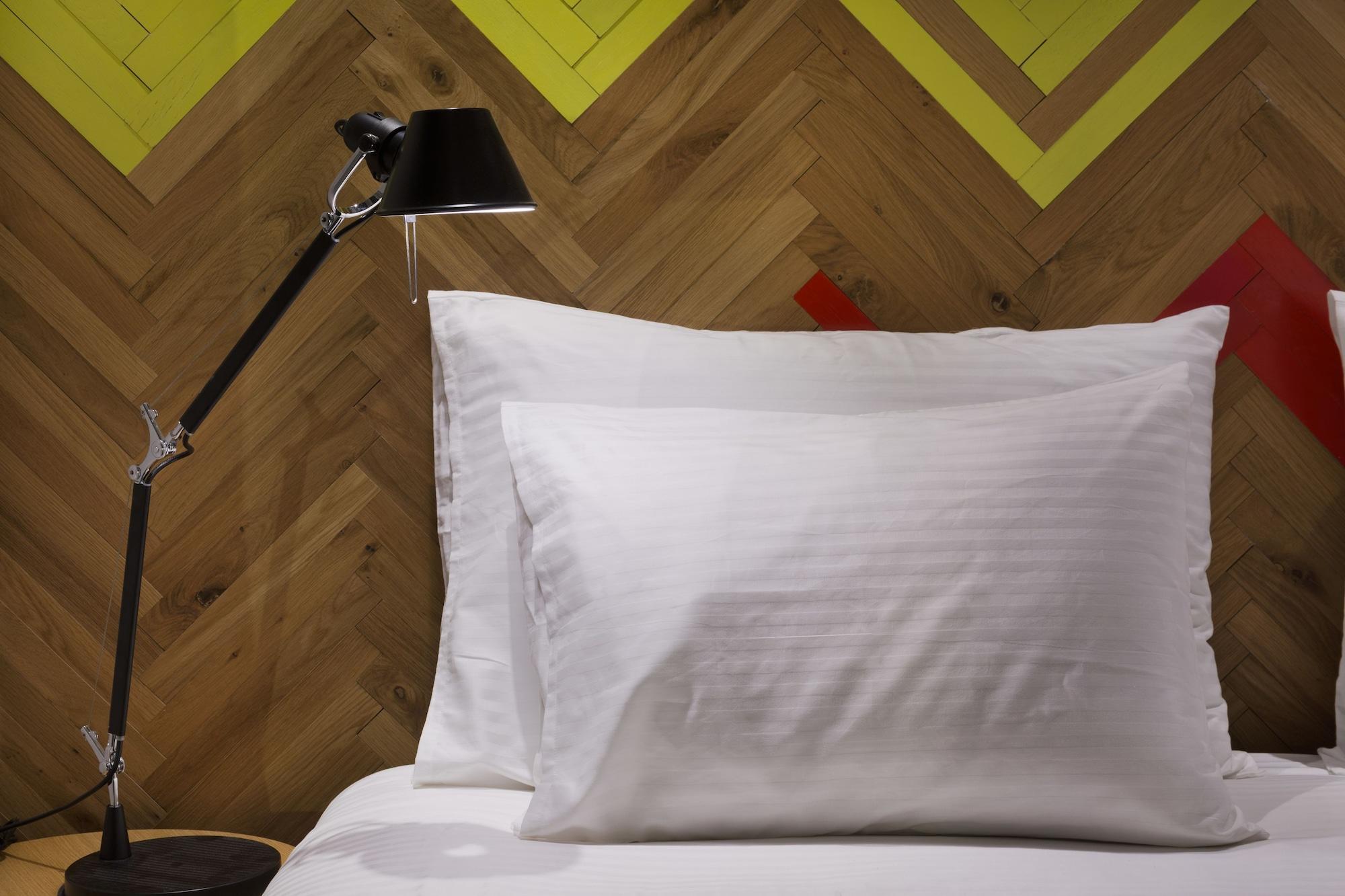 คูคู บูทิก โฮเต็ล Hotel เทลอาวีฟ ภายนอก รูปภาพ
