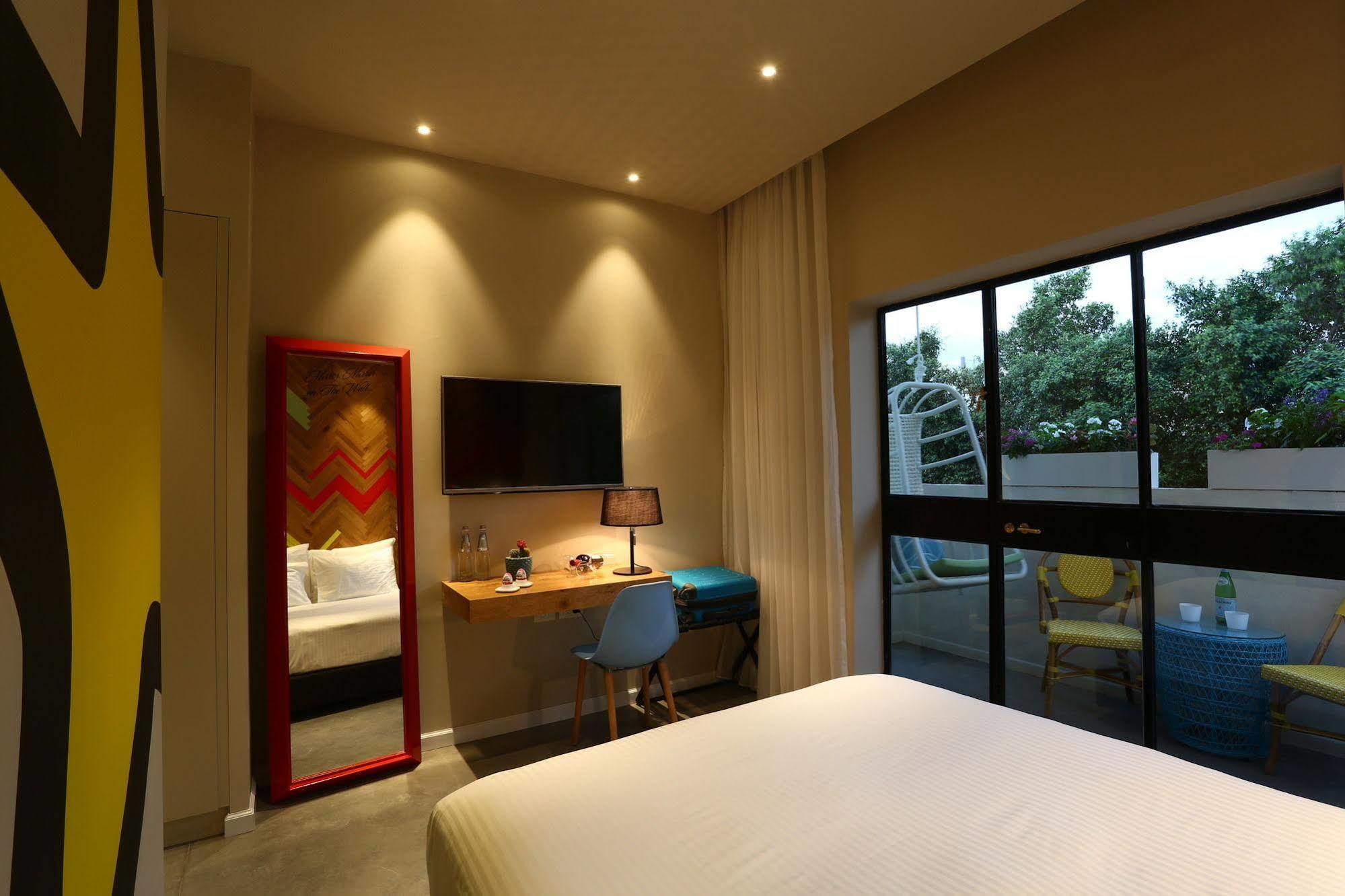 คูคู บูทิก โฮเต็ล Hotel เทลอาวีฟ ภายนอก รูปภาพ